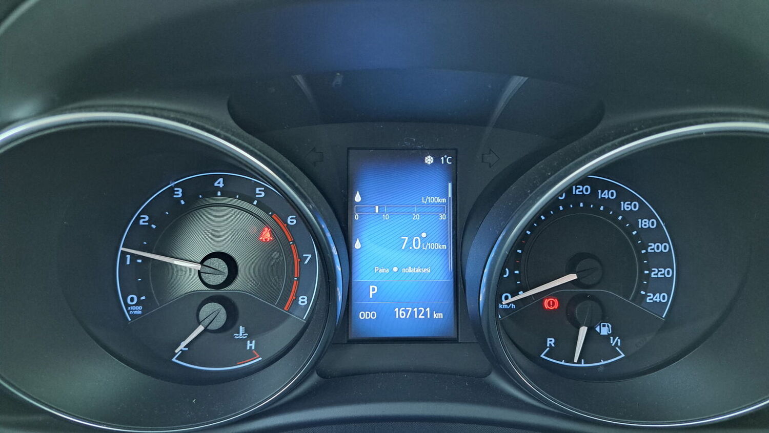 Toyota Auris vaihtoauto