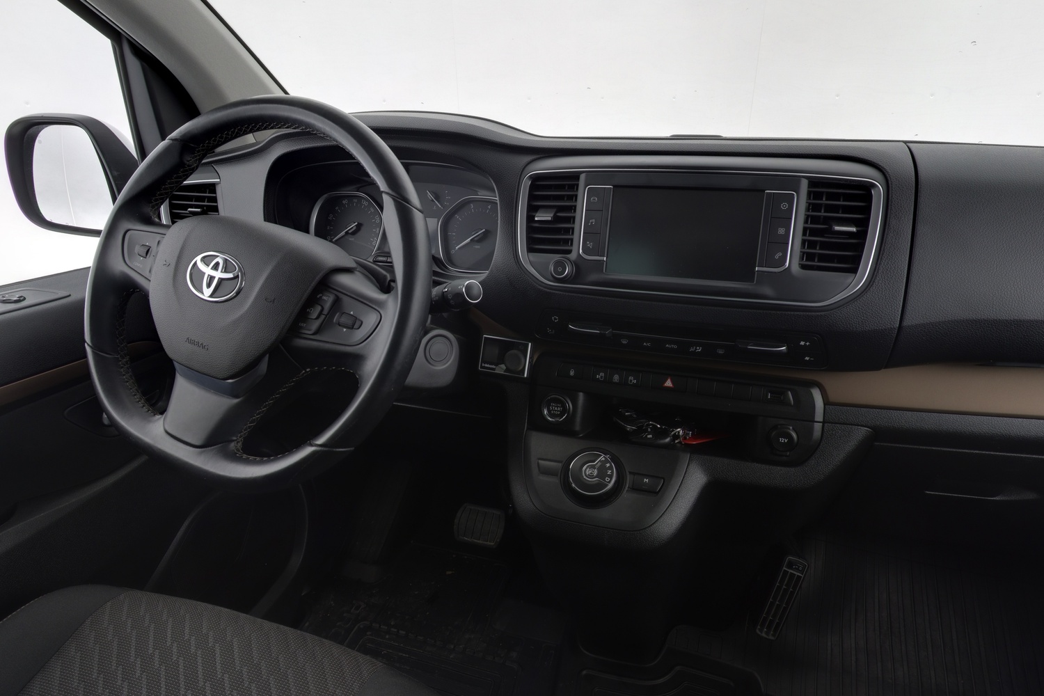 Toyota Proace Verso vaihtoauto