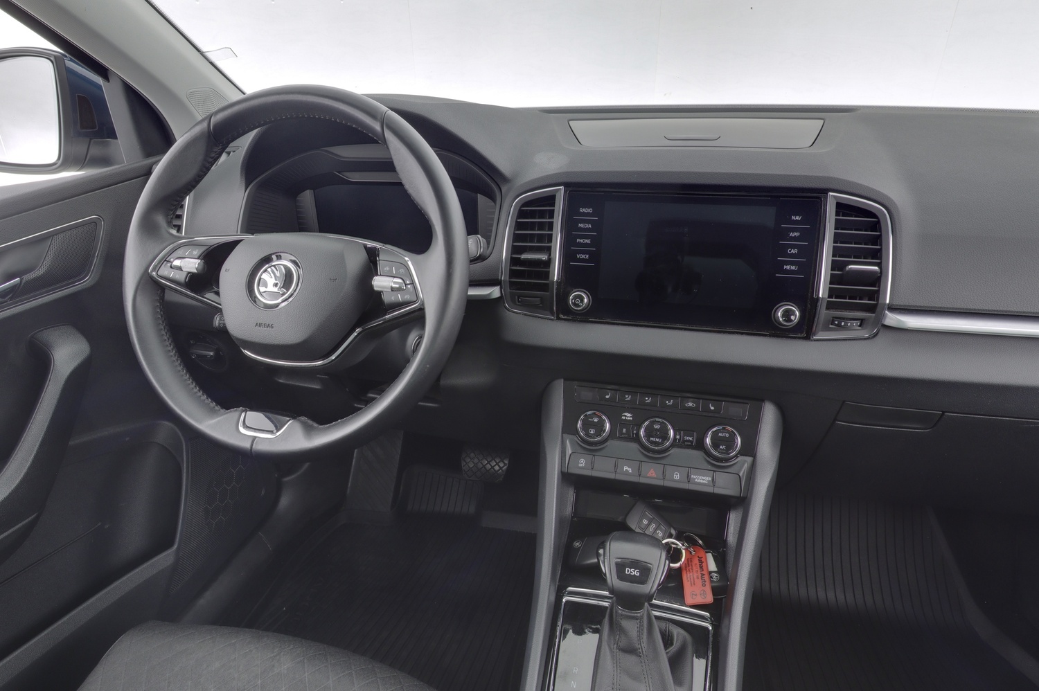 Skoda Karoq vaihtoauto