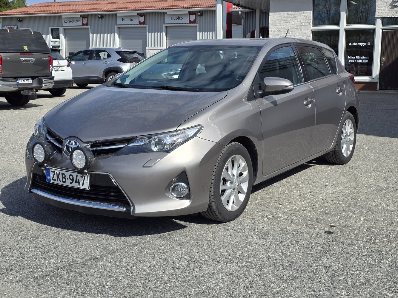 Toyota Auris vaihtoauto