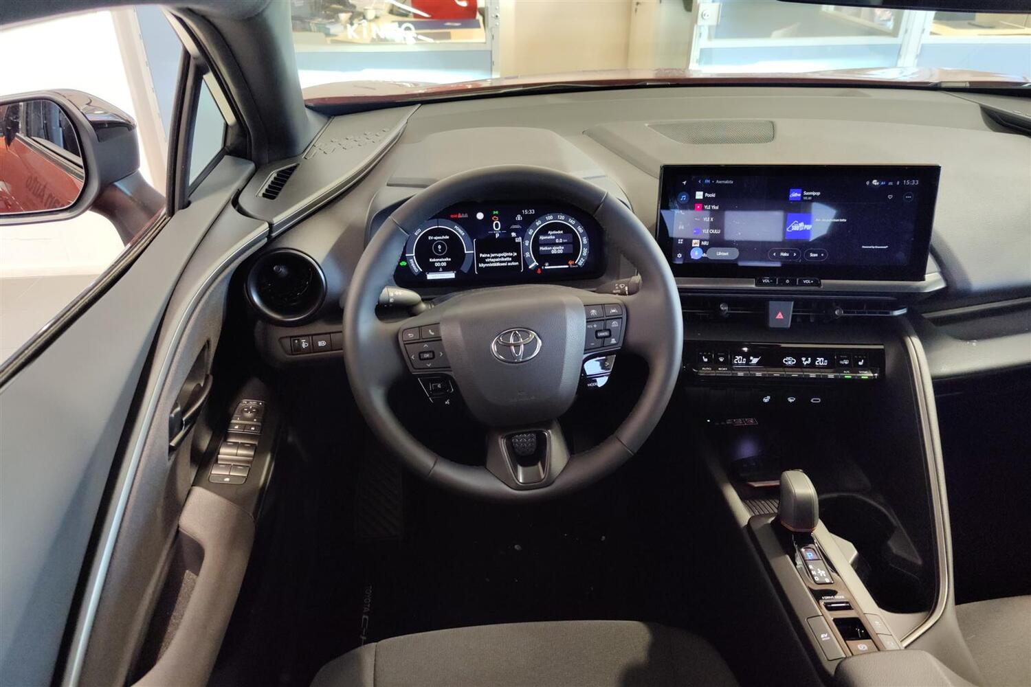 Toyota C-HR vaihtoauto