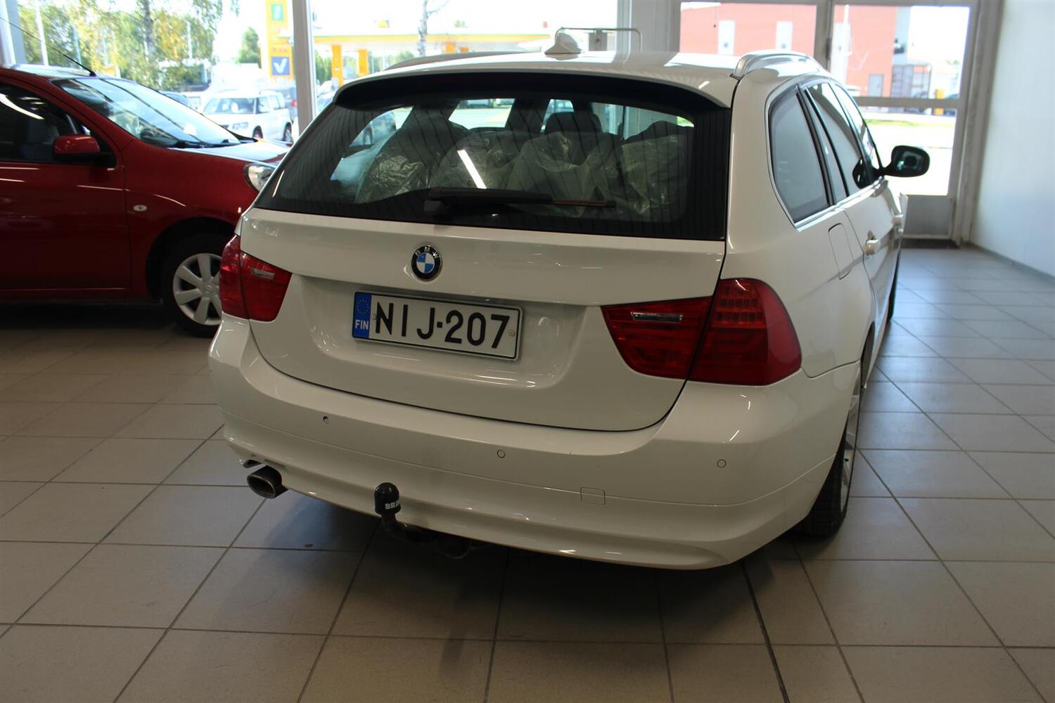 BMW 318 vaihtoauto