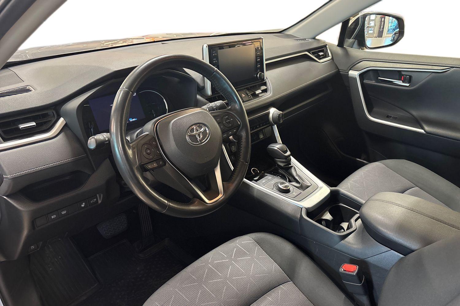 Toyota RAV4 vaihtoauto