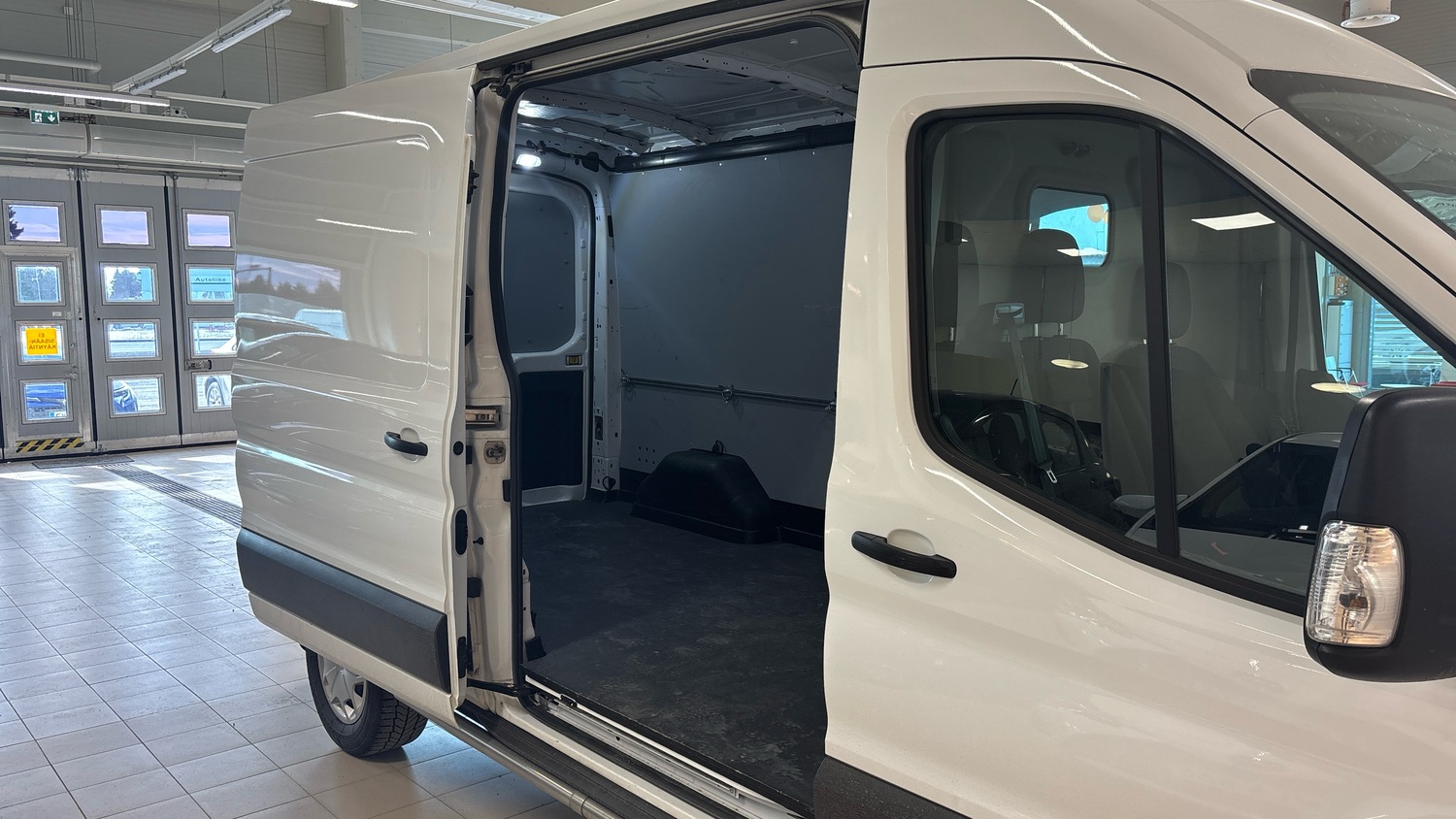 Ford Transit vaihtoauto