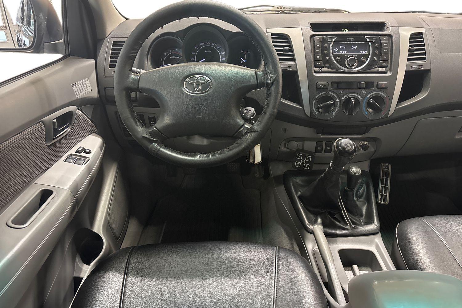 Toyota Hilux vaihtoauto