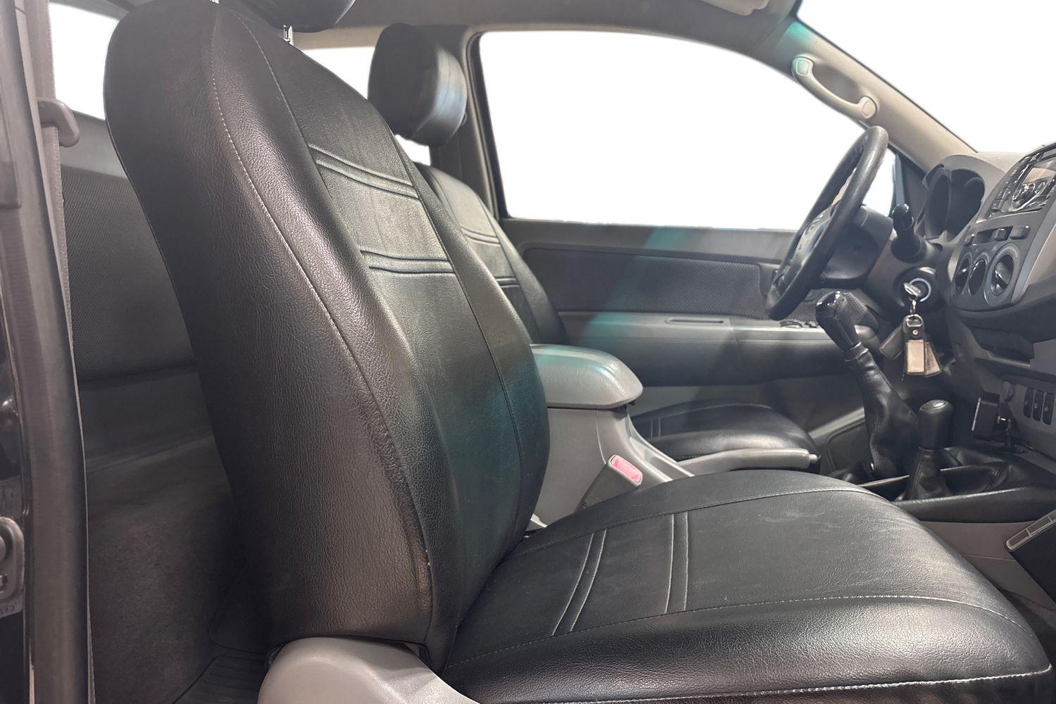 Toyota Hilux vaihtoauto