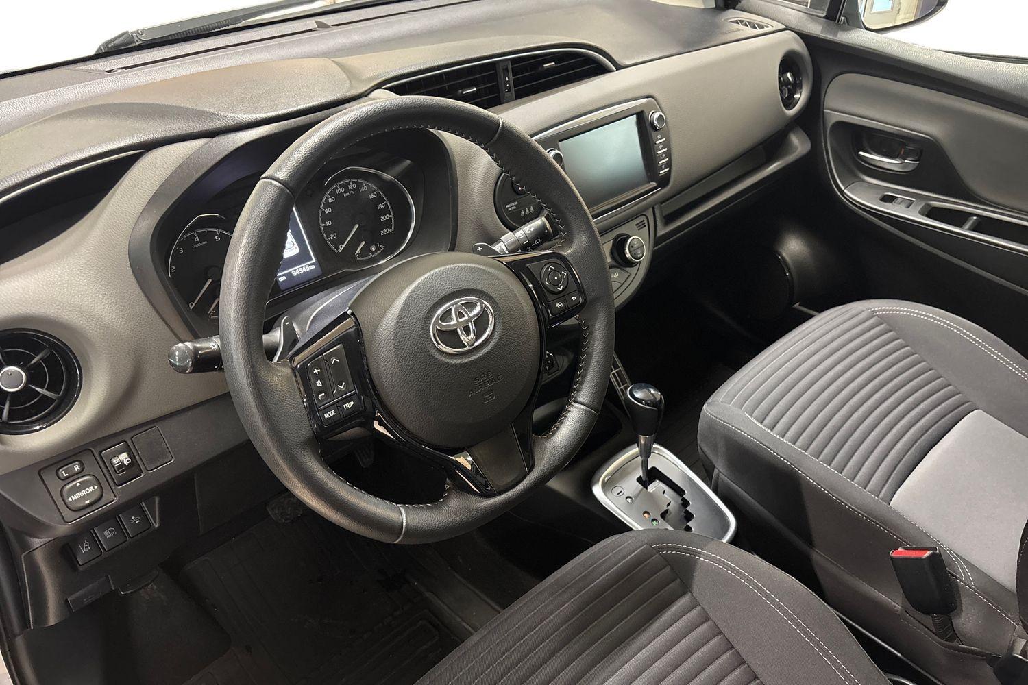 Toyota Yaris vaihtoauto