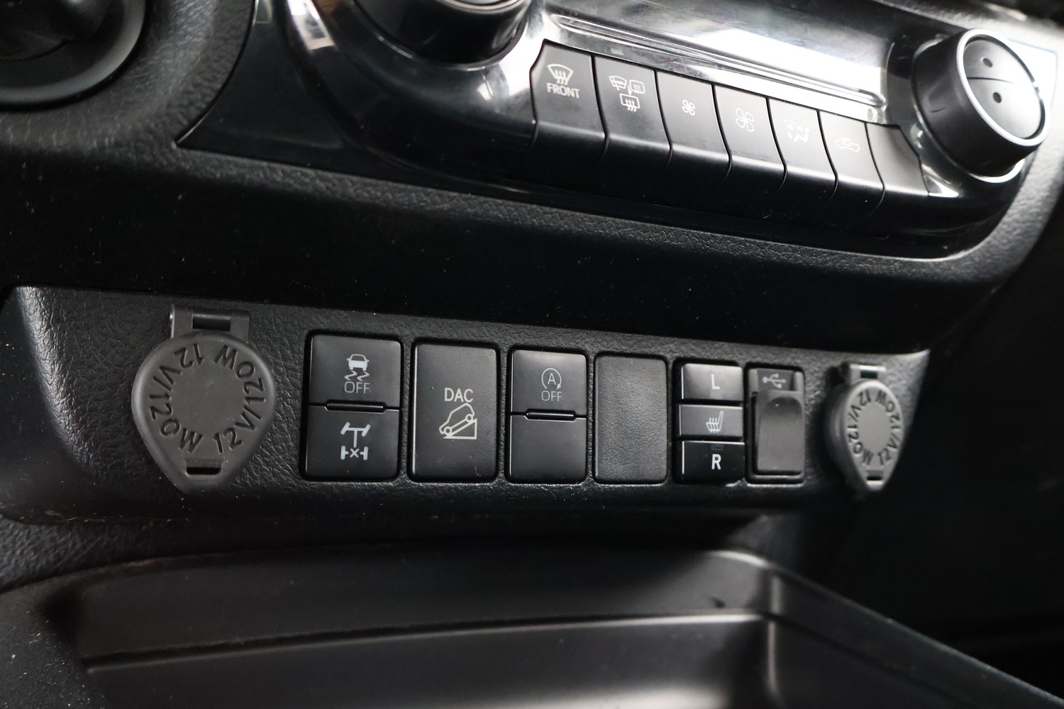 Toyota Hilux vaihtoauto