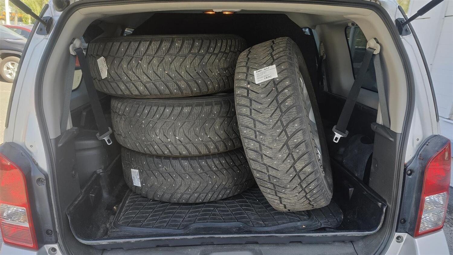Nissan Pathfinder vaihtoauto