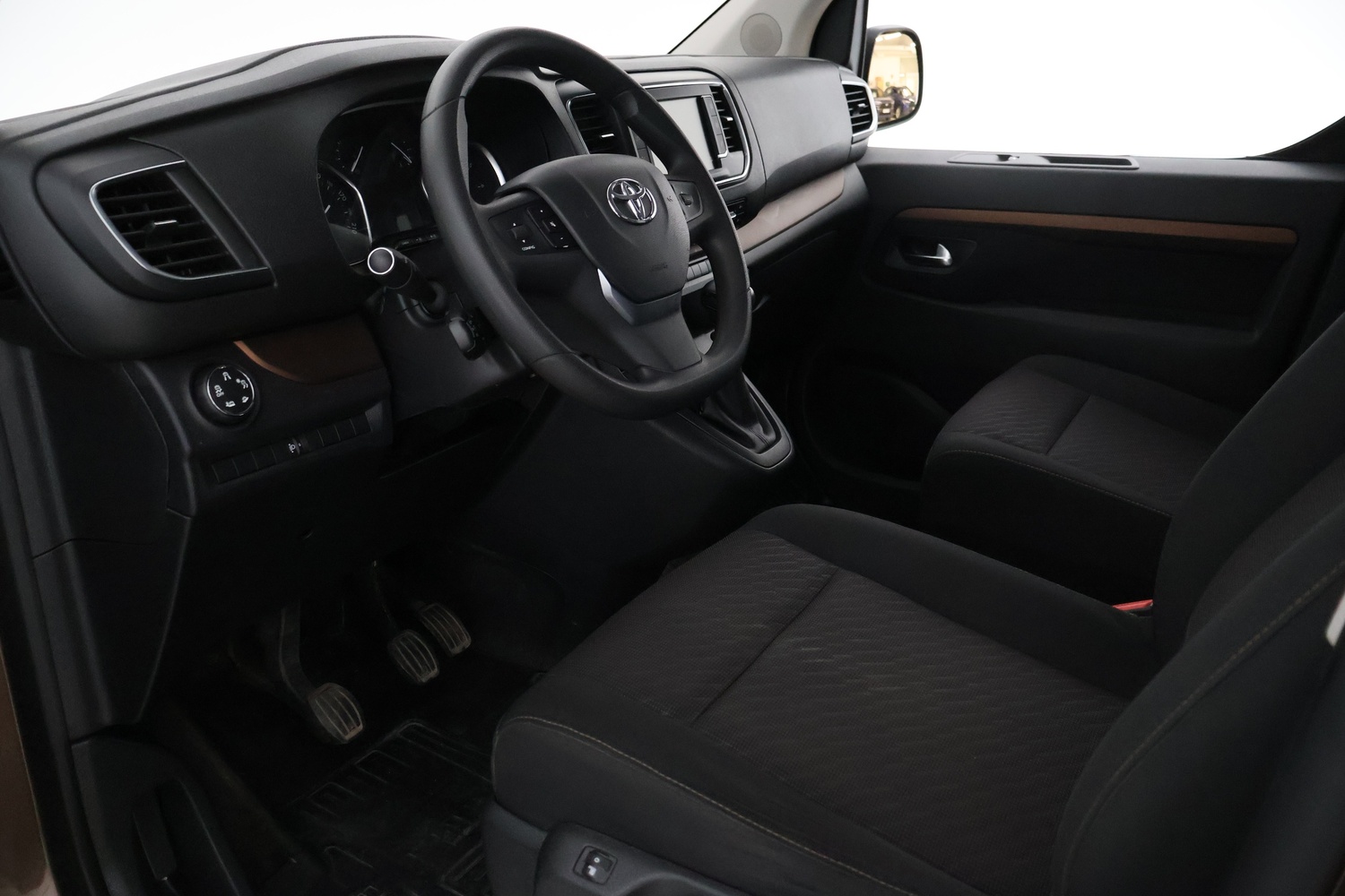 Toyota Proace Verso vaihtoauto