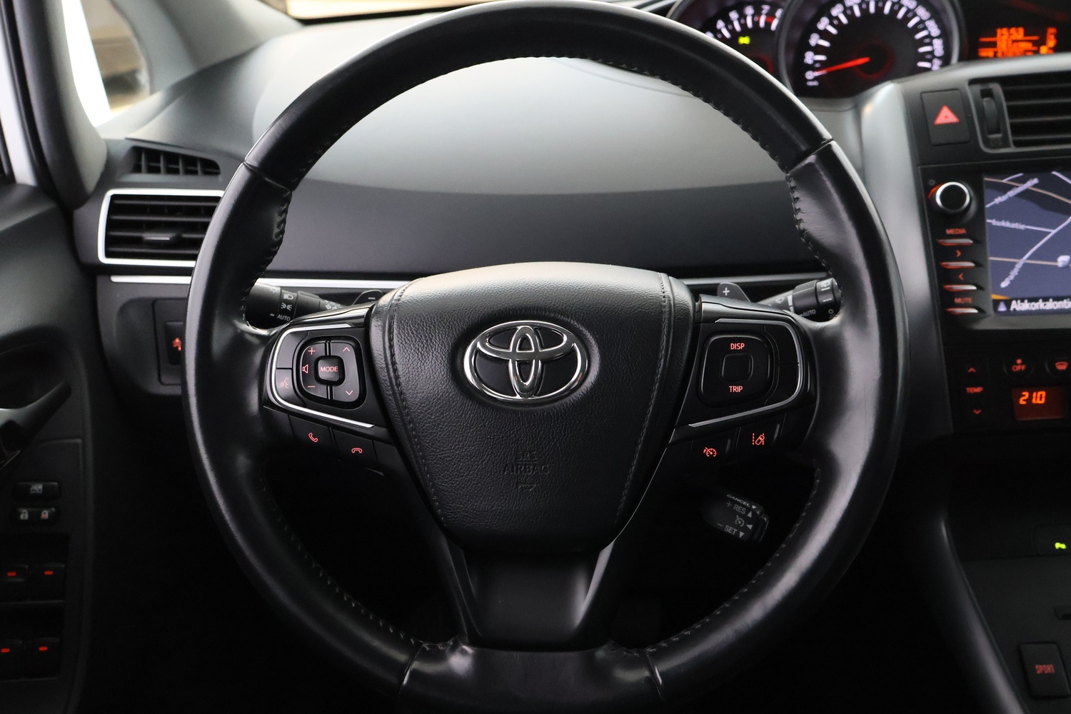 Toyota Verso vaihtoauto