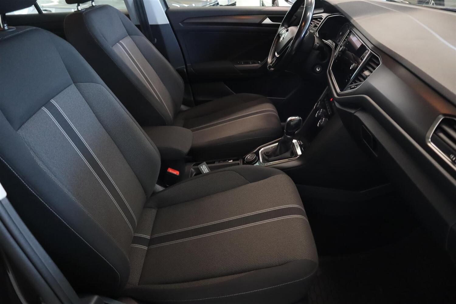 Volkswagen T-Roc vaihtoauto
