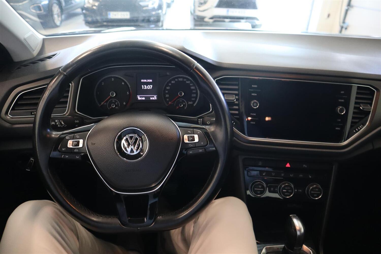 Volkswagen T-Roc vaihtoauto