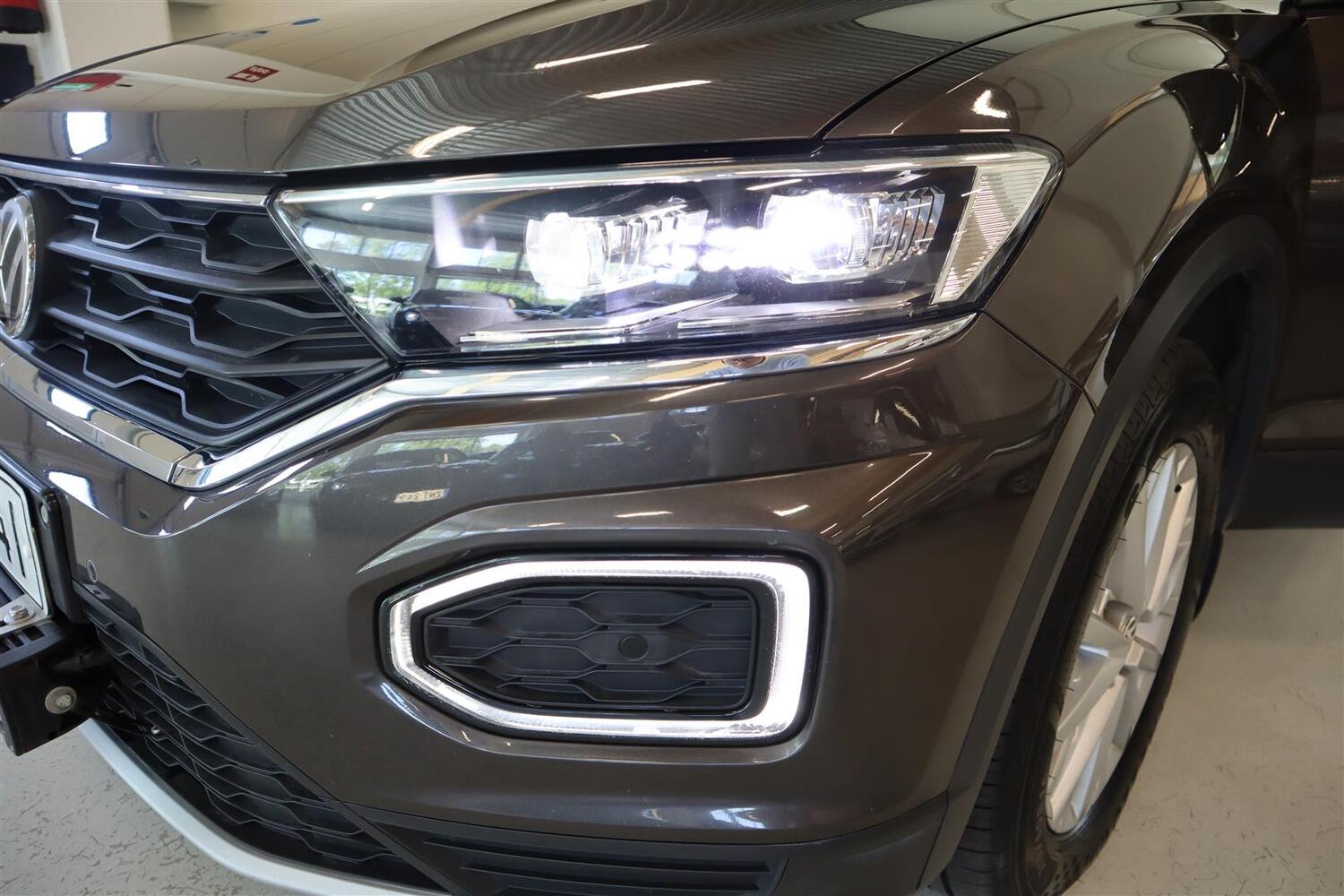 Volkswagen T-Roc vaihtoauto