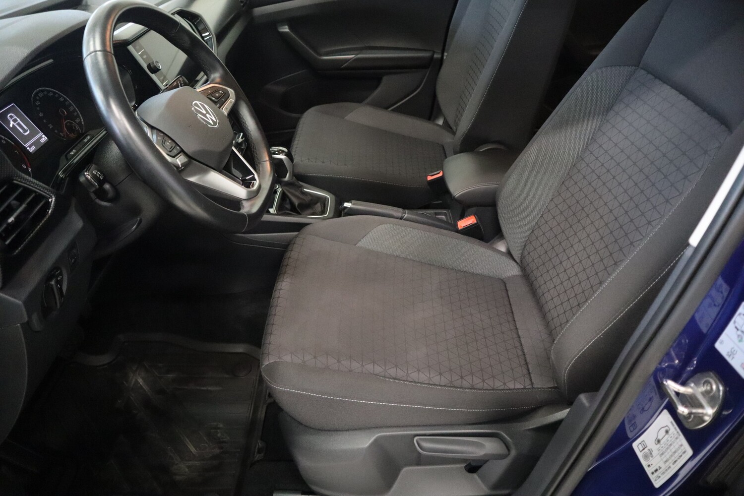 Volkswagen T-Cross vaihtoauto