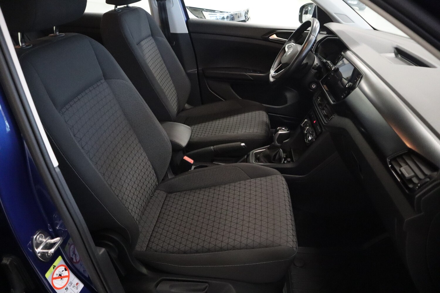Volkswagen T-Cross vaihtoauto