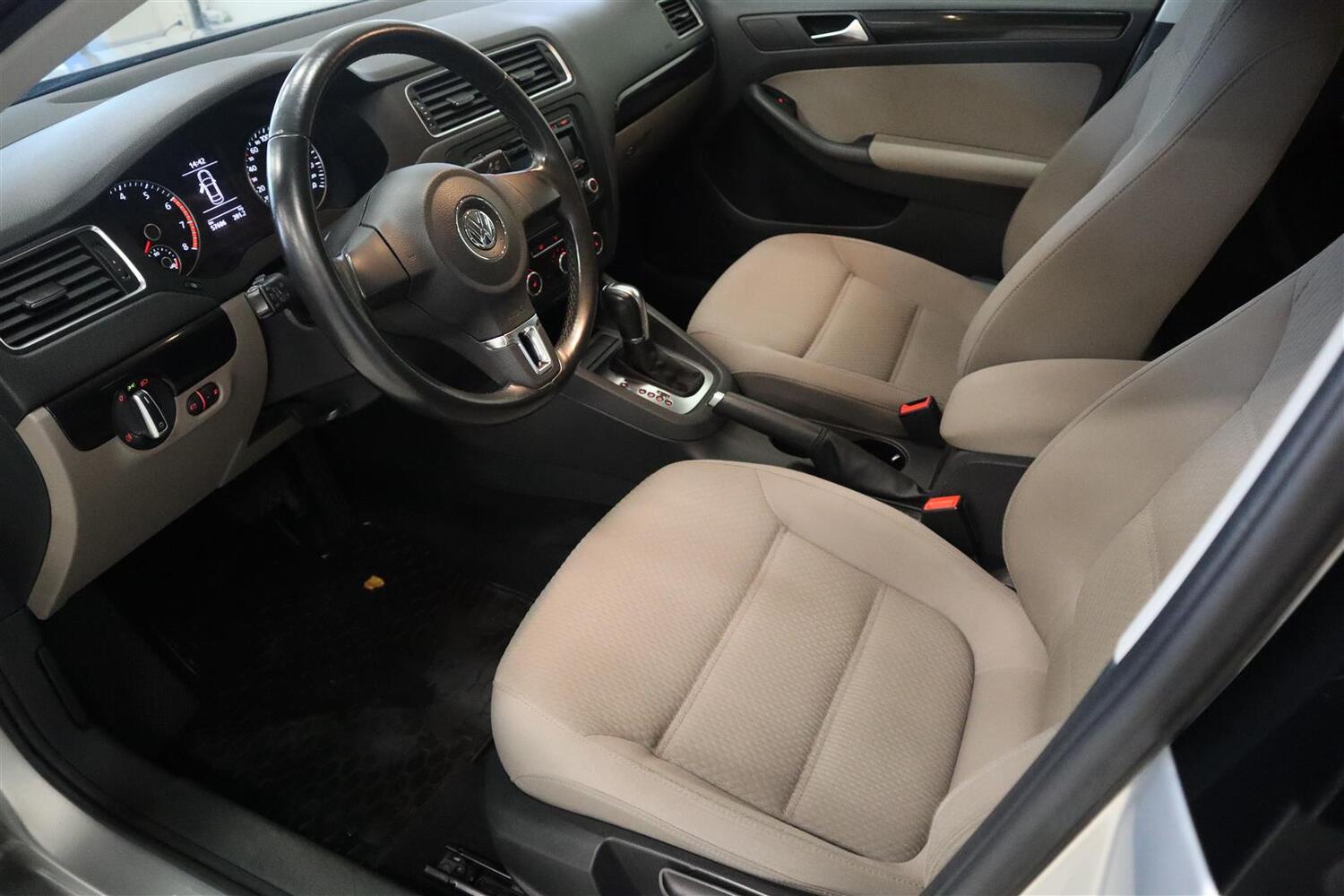 Volkswagen Jetta vaihtoauto