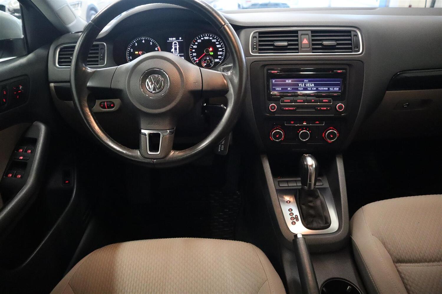 Volkswagen Jetta vaihtoauto