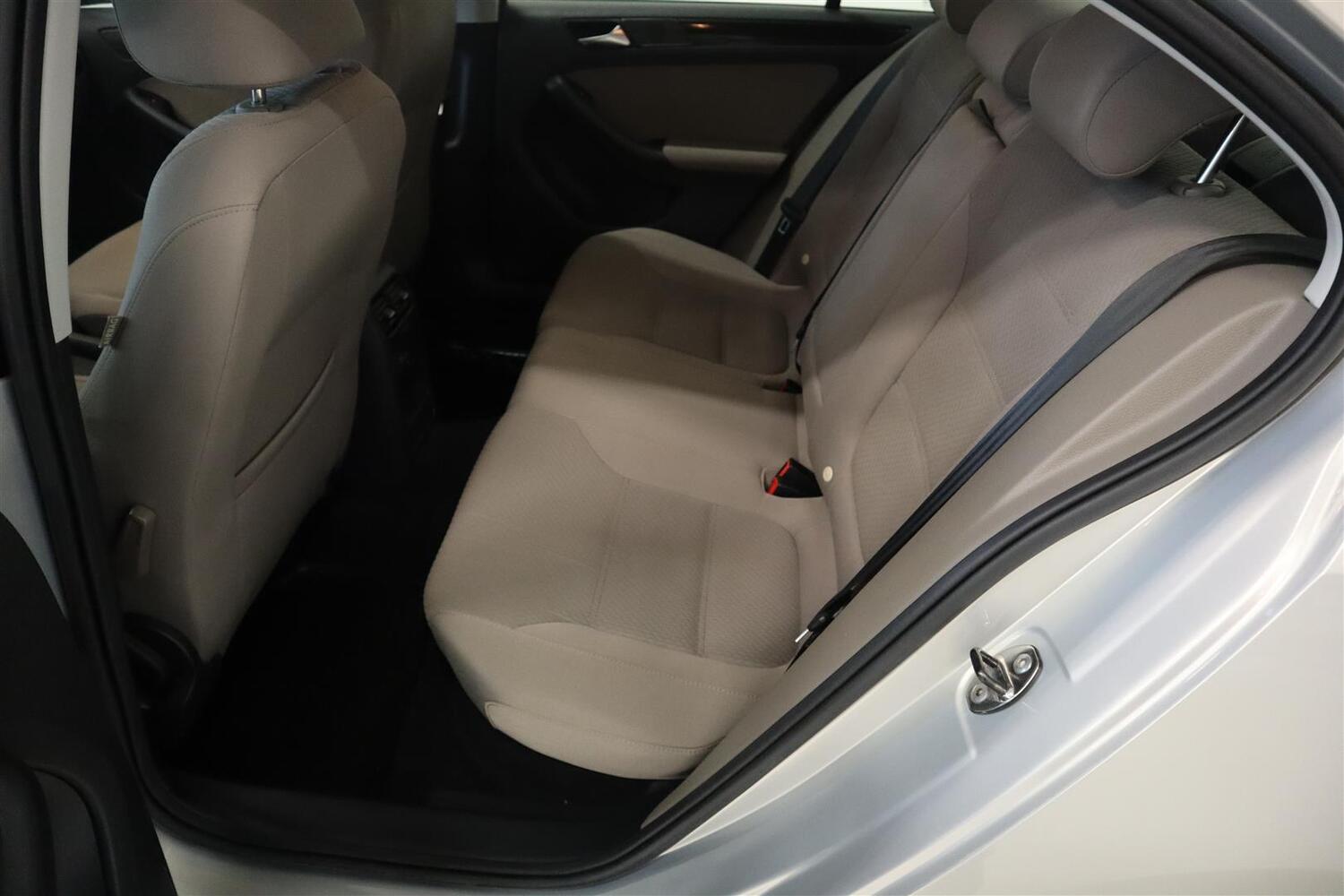 Volkswagen Jetta vaihtoauto