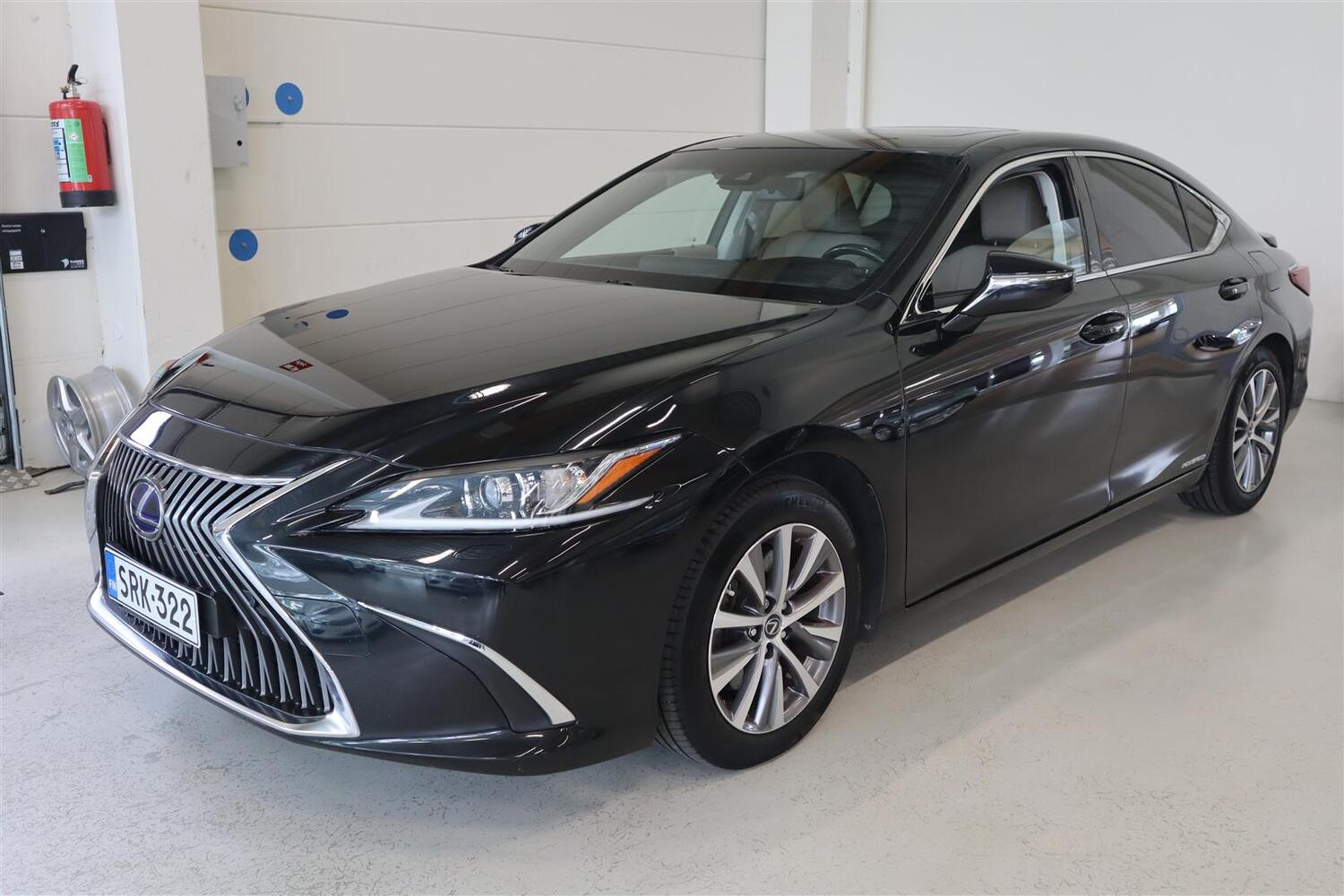 Lexus ES vaihtoauto