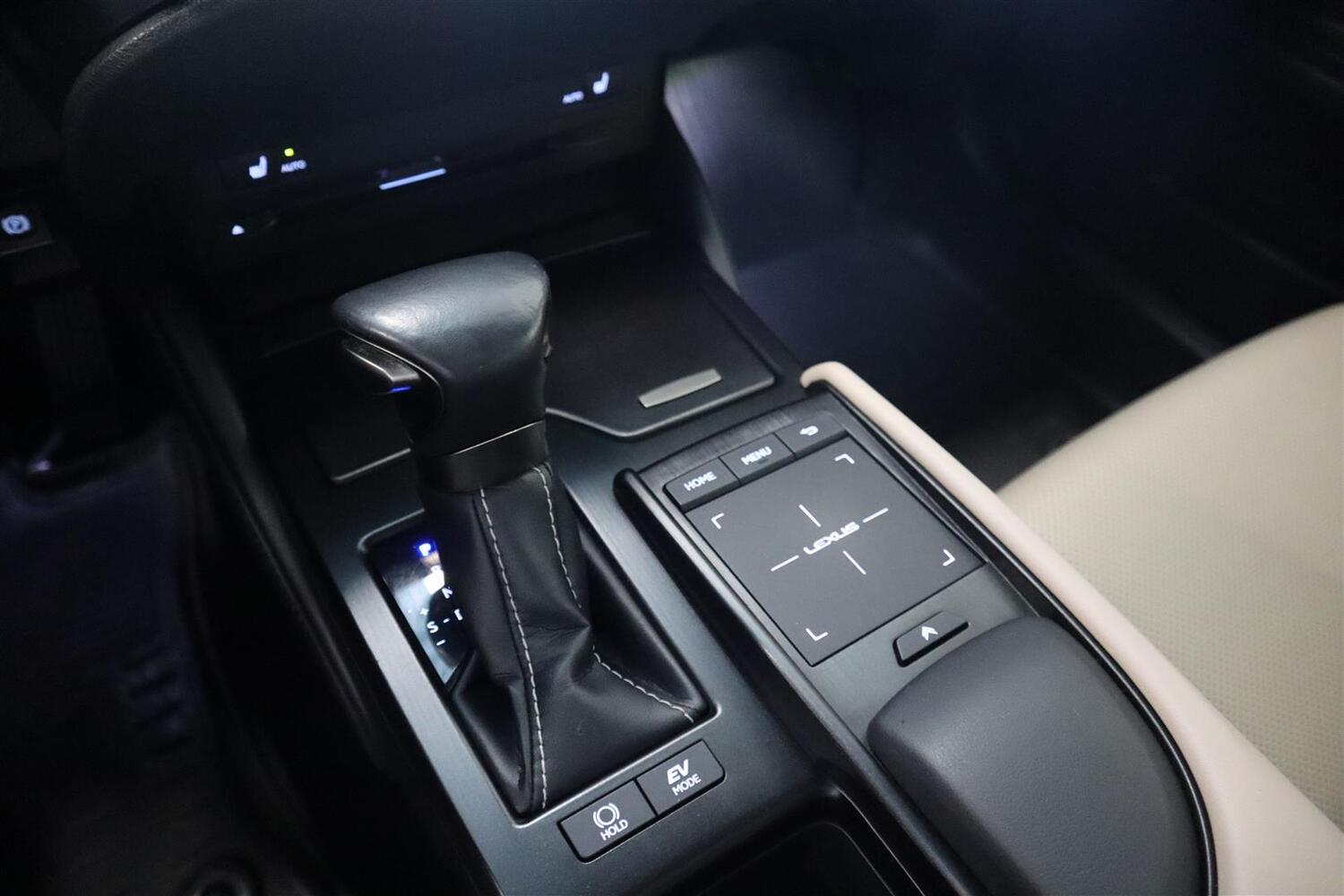 Lexus ES vaihtoauto