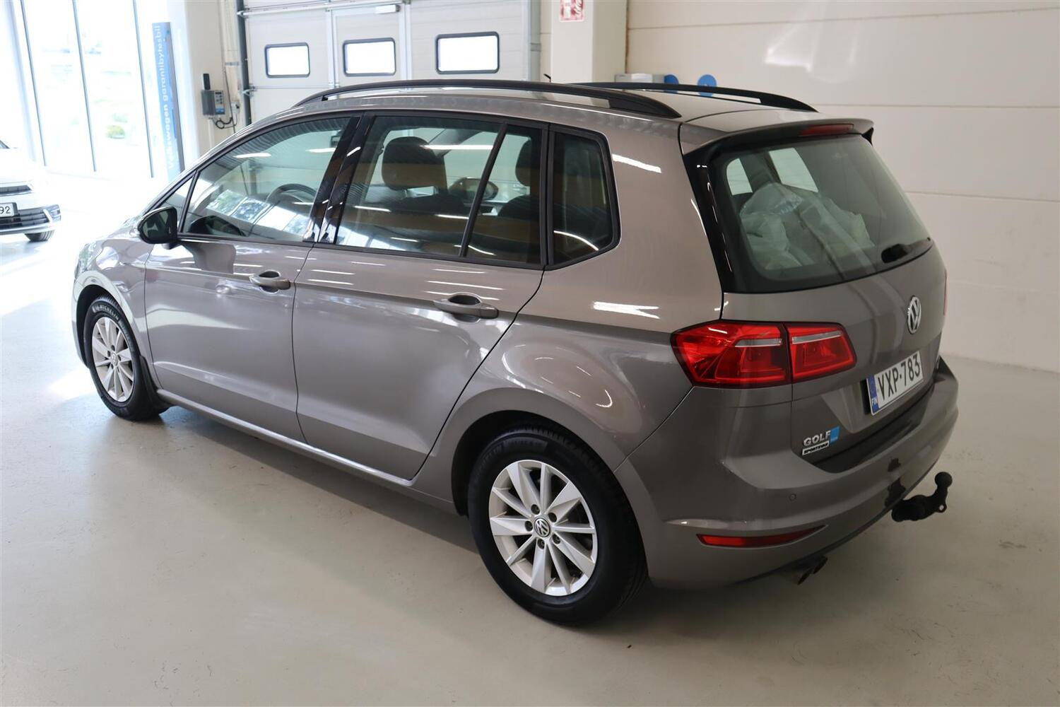 Volkswagen Golf Sportsvan vaihtoauto