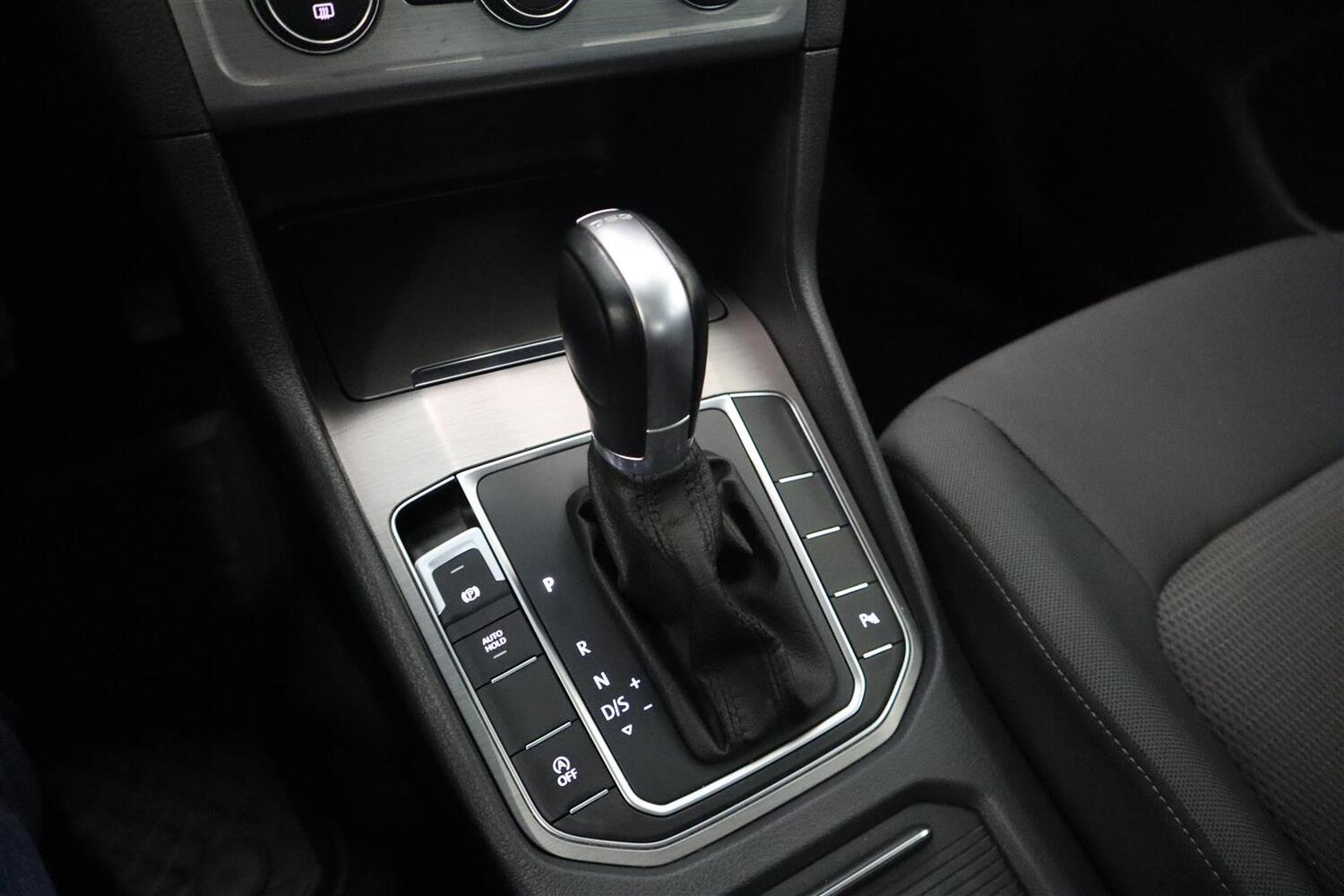 Volkswagen Golf Sportsvan vaihtoauto