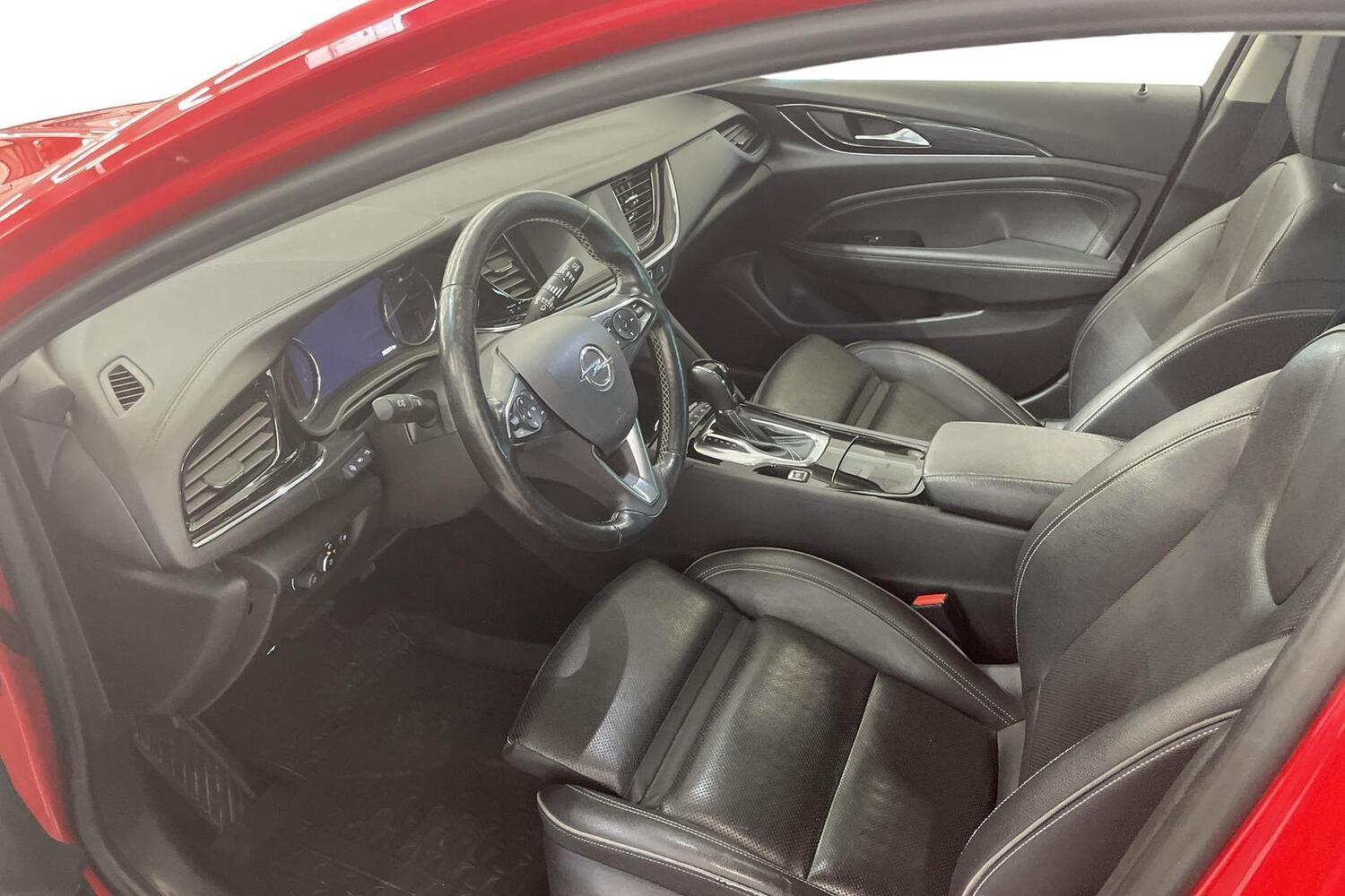 Opel Insignia vaihtoauto