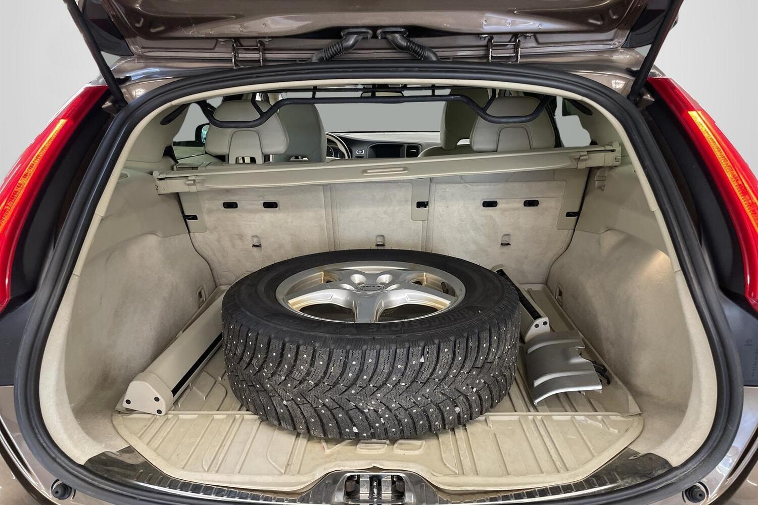 Volvo V60 Cross Country vaihtoauto