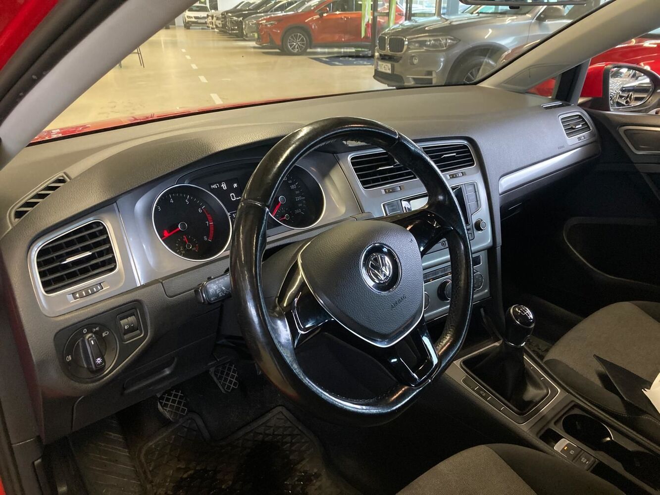 Volkswagen Golf vaihtoauto