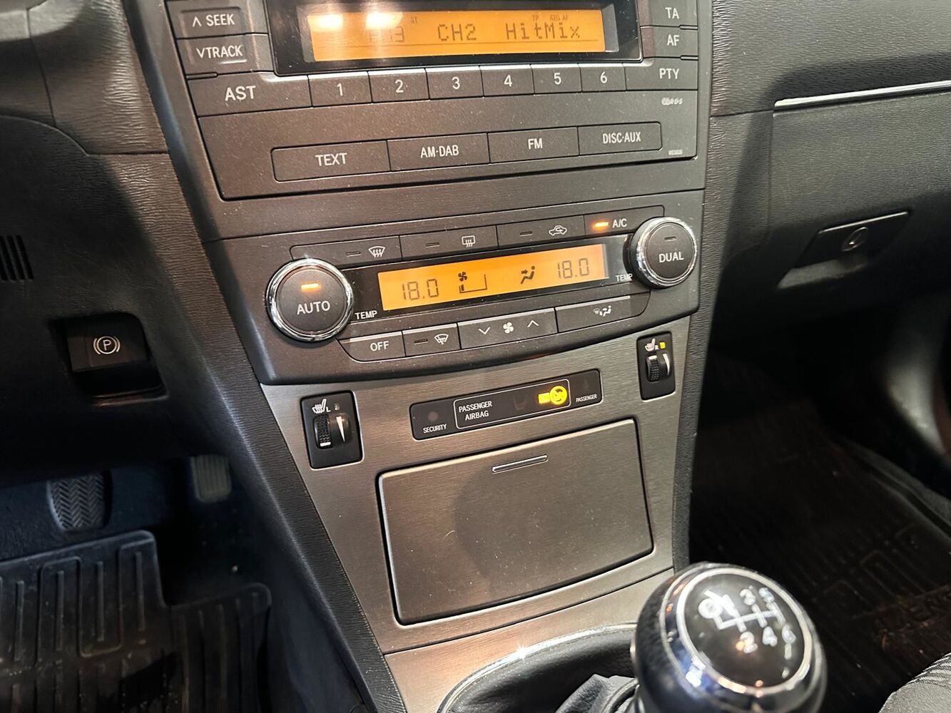 Toyota Avensis vaihtoauto