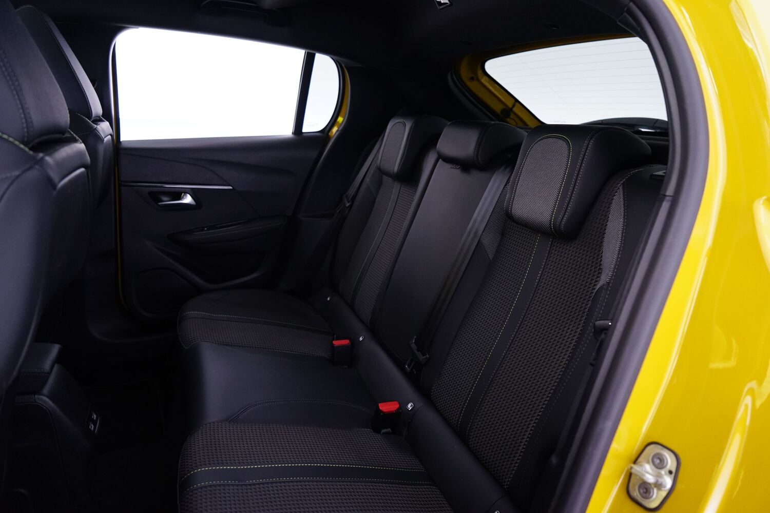 Peugeot e-208 vaihtoauto
