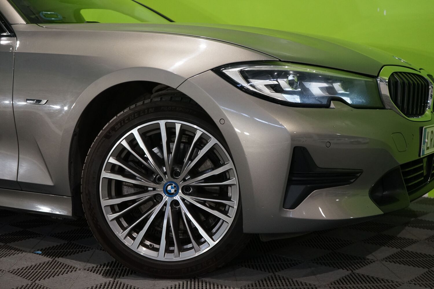 BMW 320 vaihtoauto