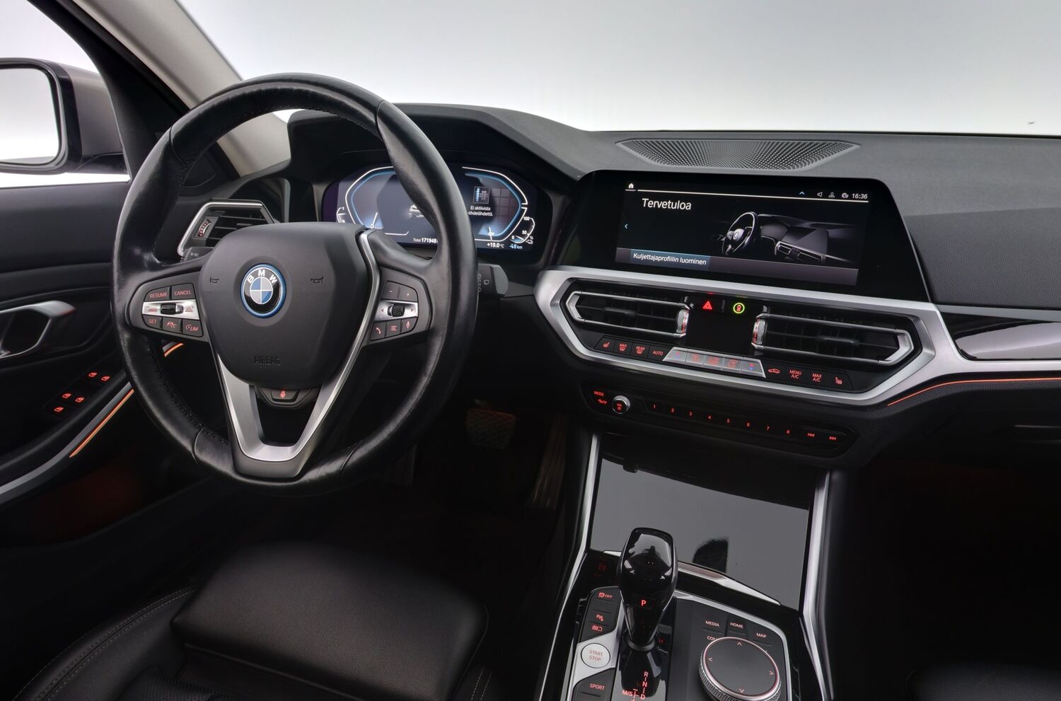 BMW 320 vaihtoauto