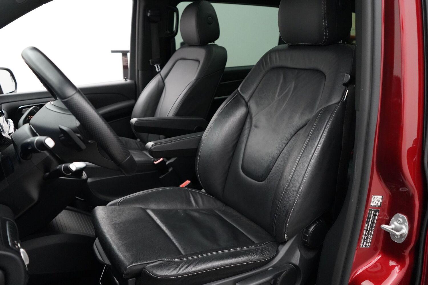 Mercedes-Benz EQV vaihtoauto