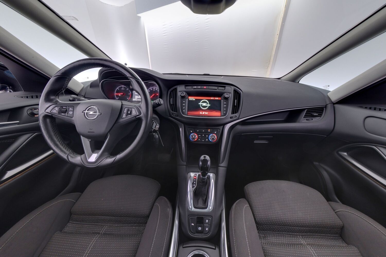 Opel Zafira vaihtoauto