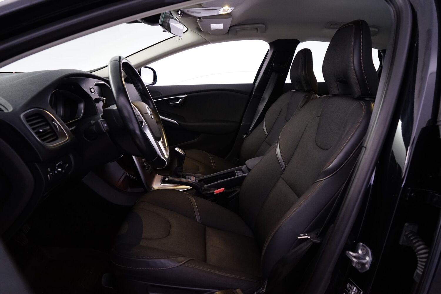 Volvo V40 Cross Country vaihtoauto