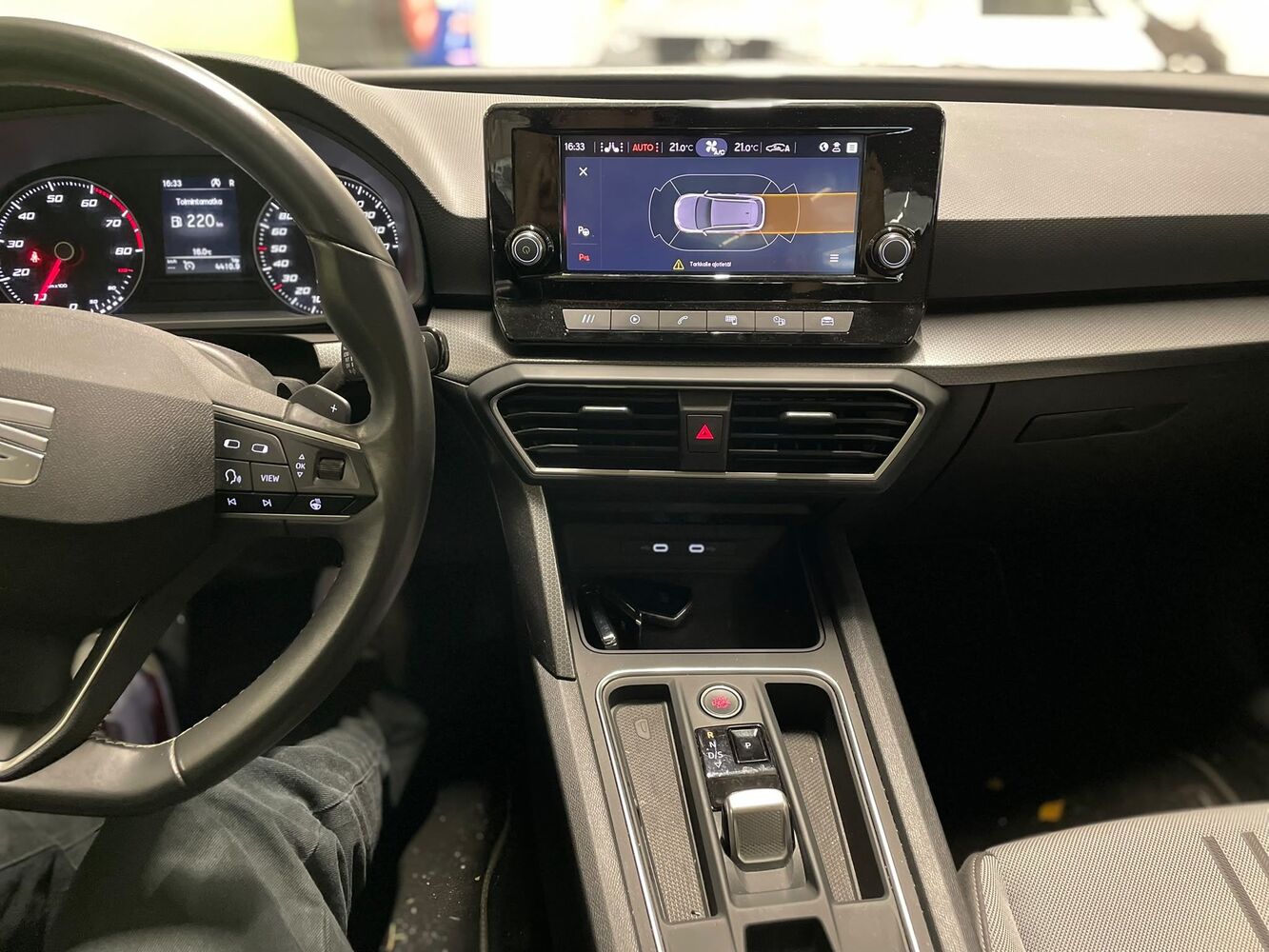 SEAT Leon Sportstourer vaihtoauto