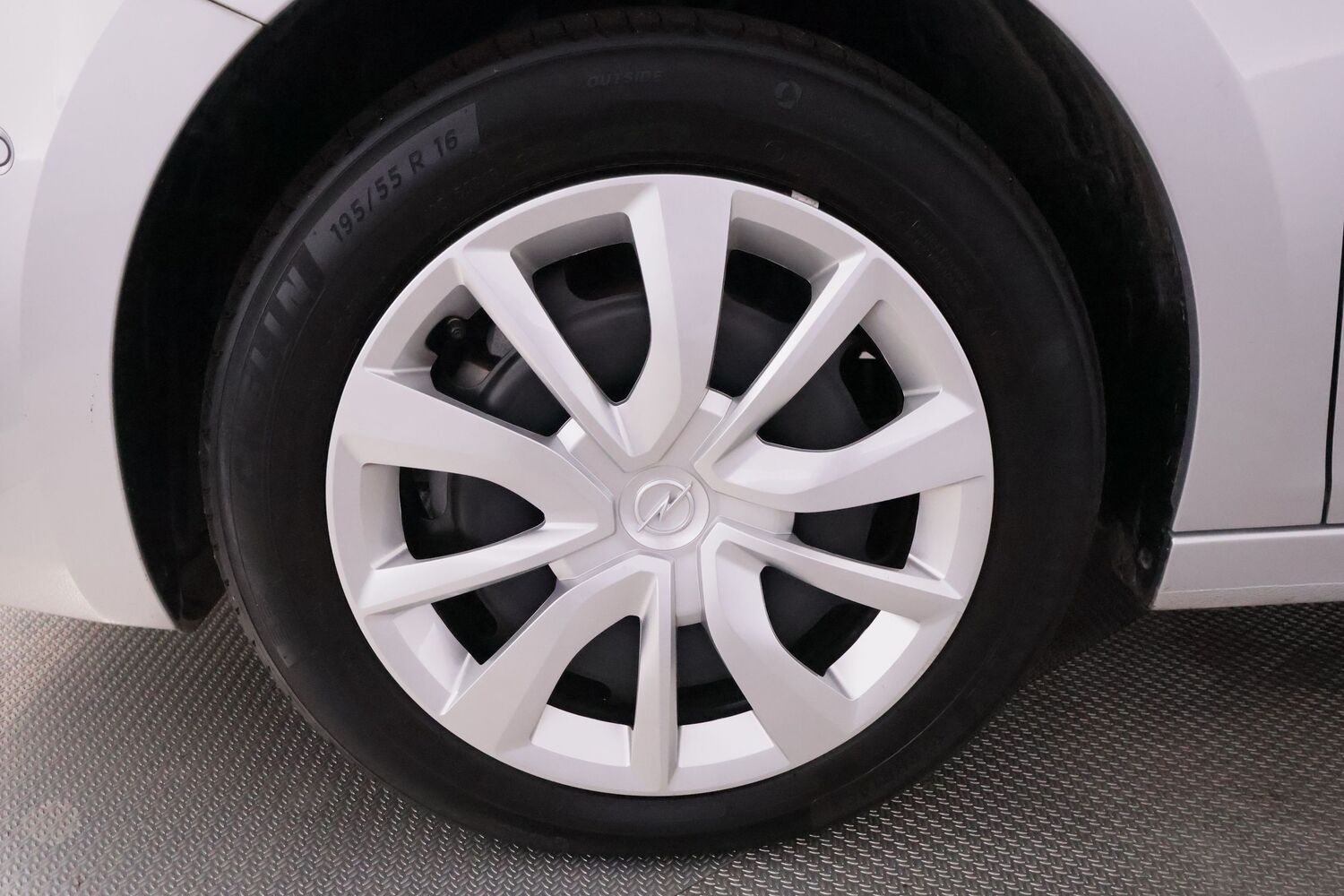Opel Corsa vaihtoauto