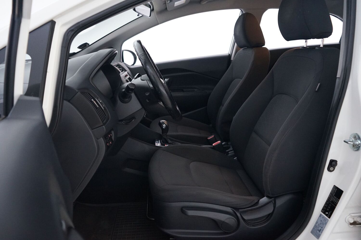 Kia Rio vaihtoauto