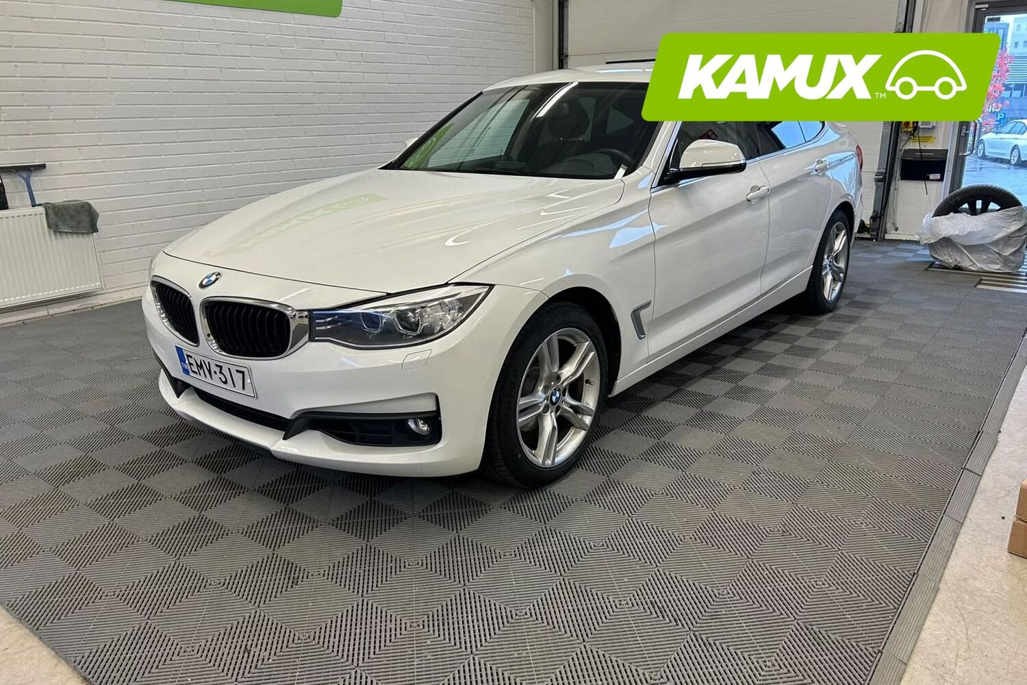 BMW 320 vaihtoauto