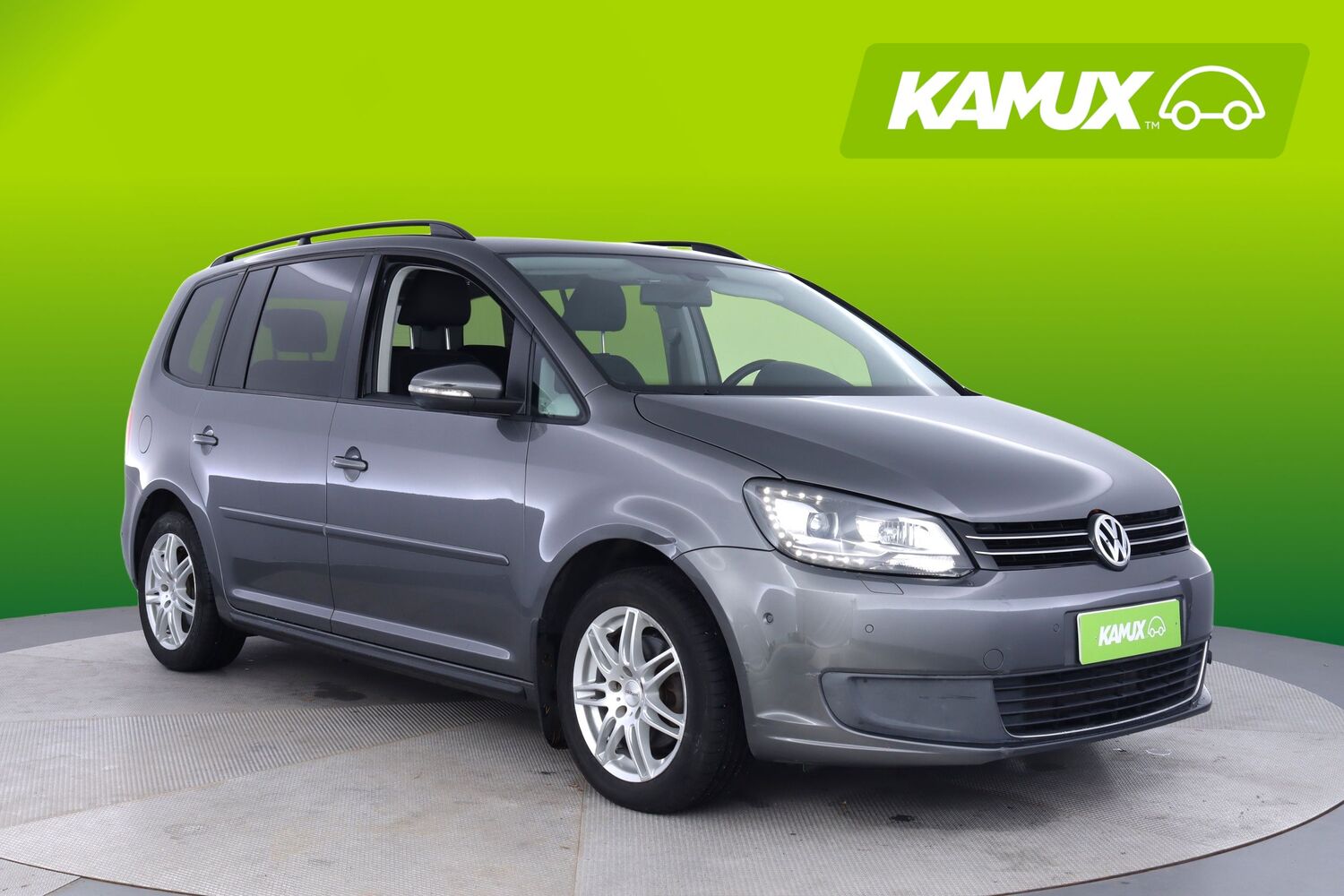 Volkswagen Touran vaihtoauto
