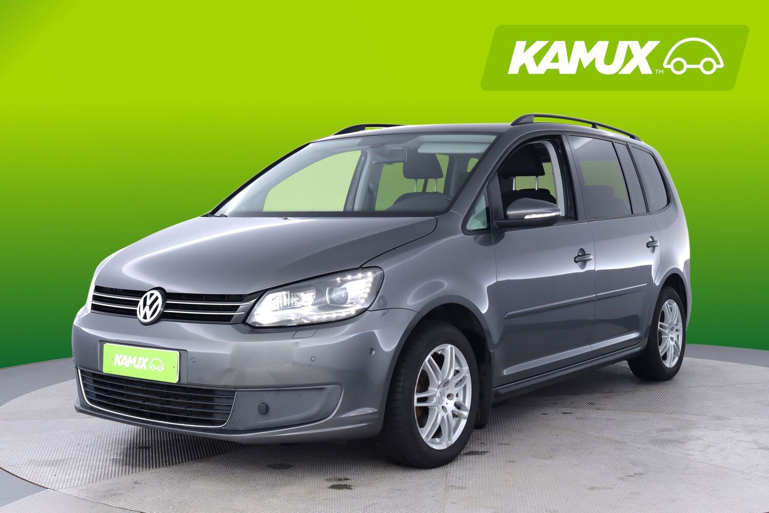 Volkswagen Touran vaihtoauto