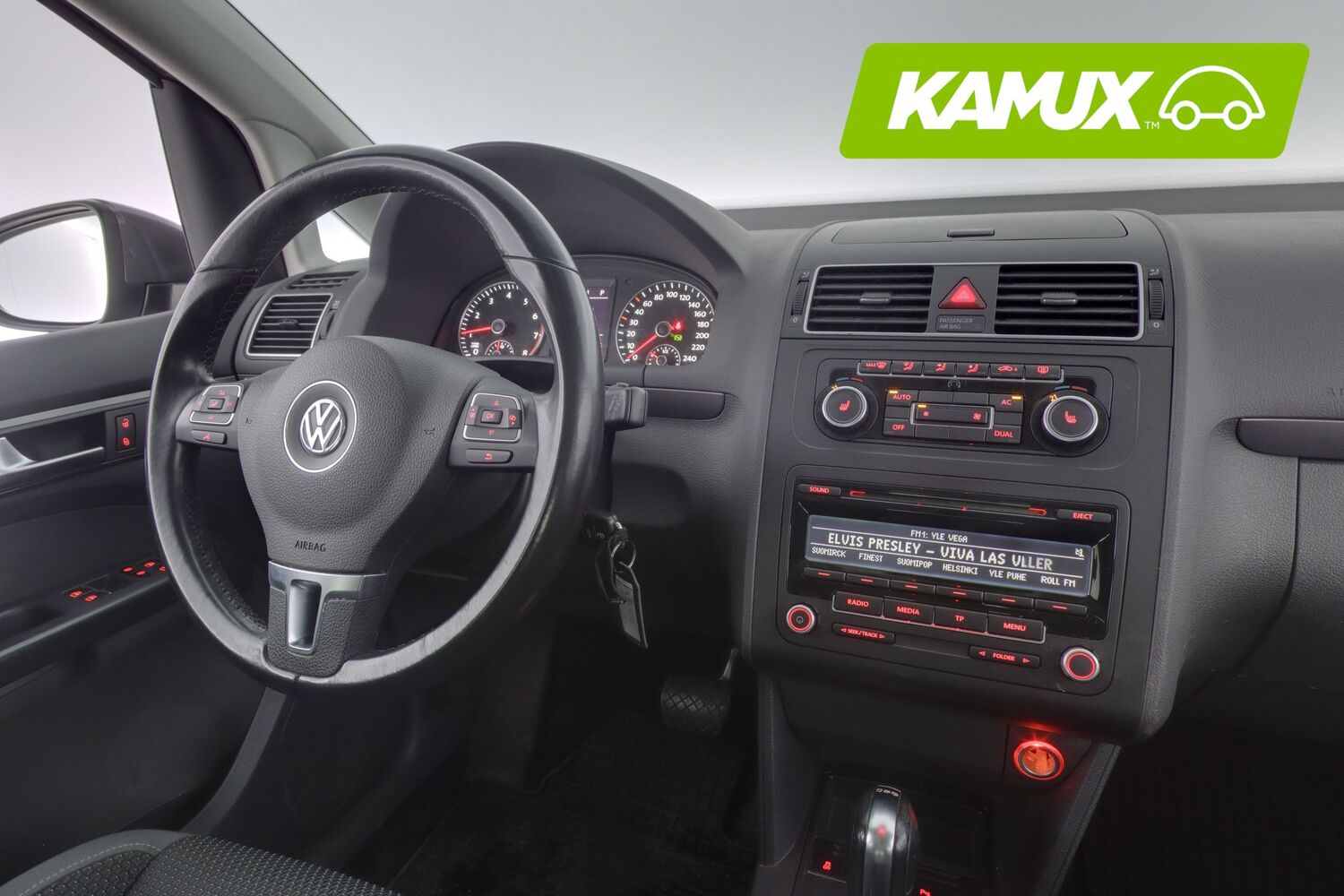 Volkswagen Touran vaihtoauto