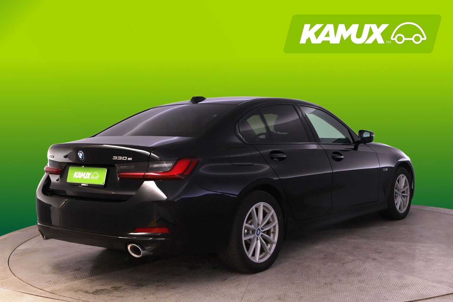 BMW 330 vaihtoauto