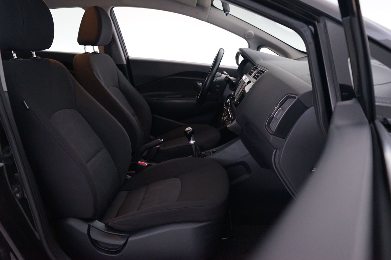 Kia Rio vaihtoauto