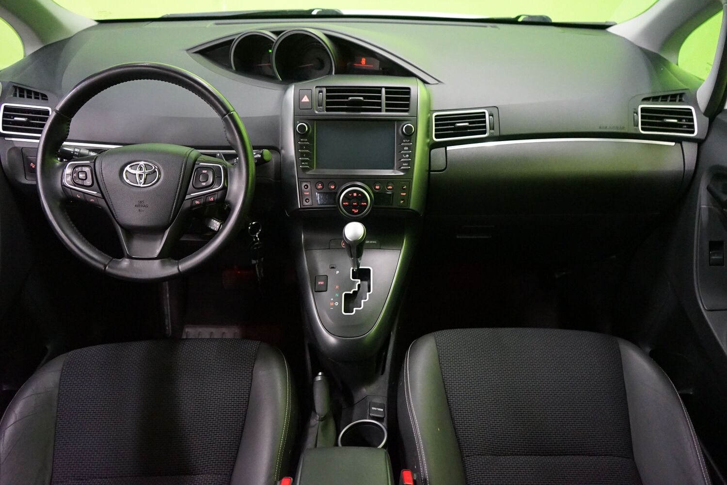 Toyota Verso vaihtoauto