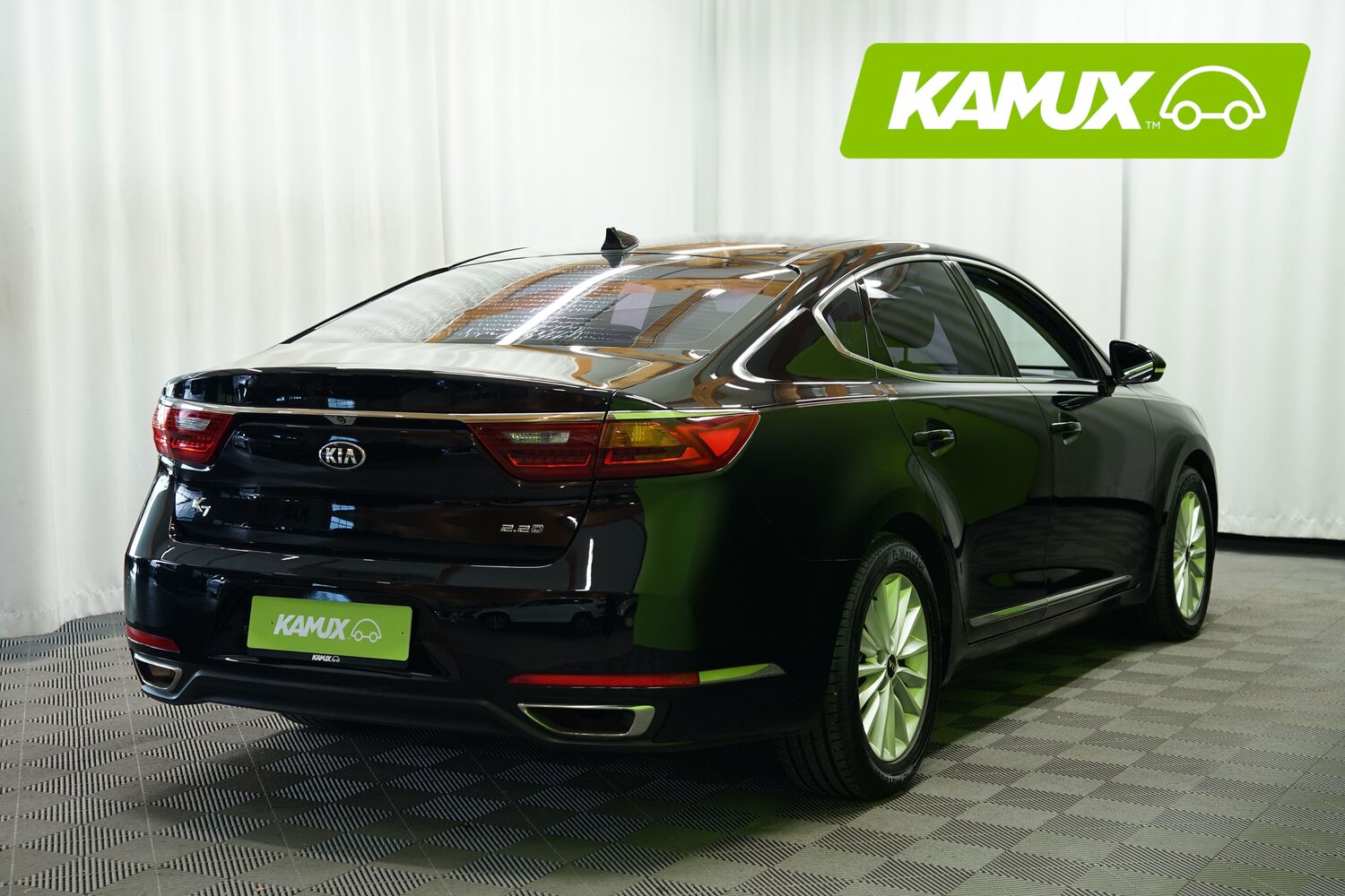 Kia K7 vaihtoauto