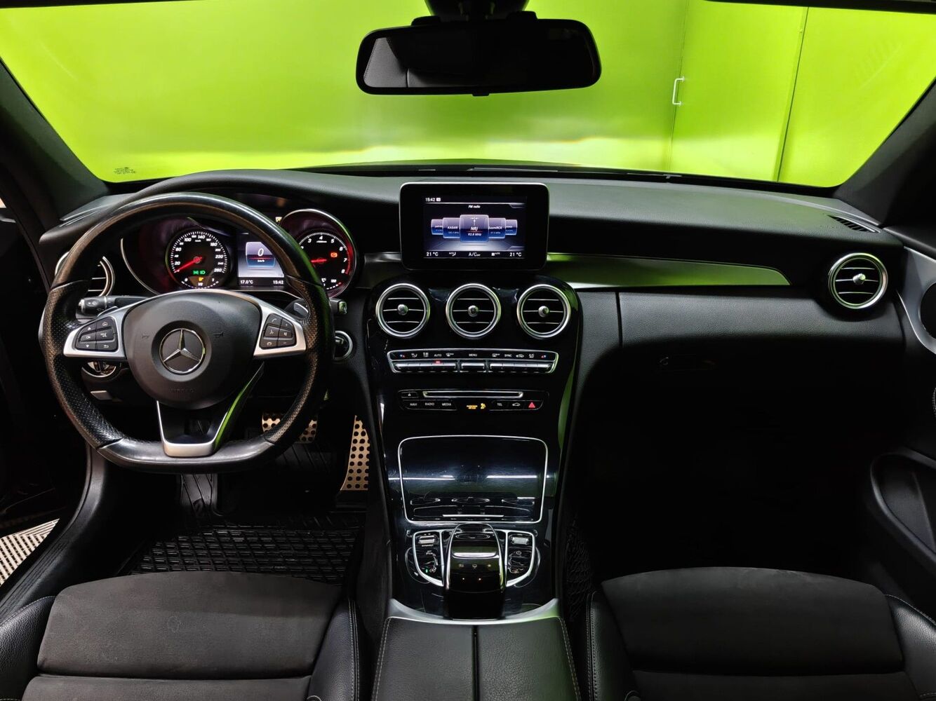 Mercedes-Benz C vaihtoauto