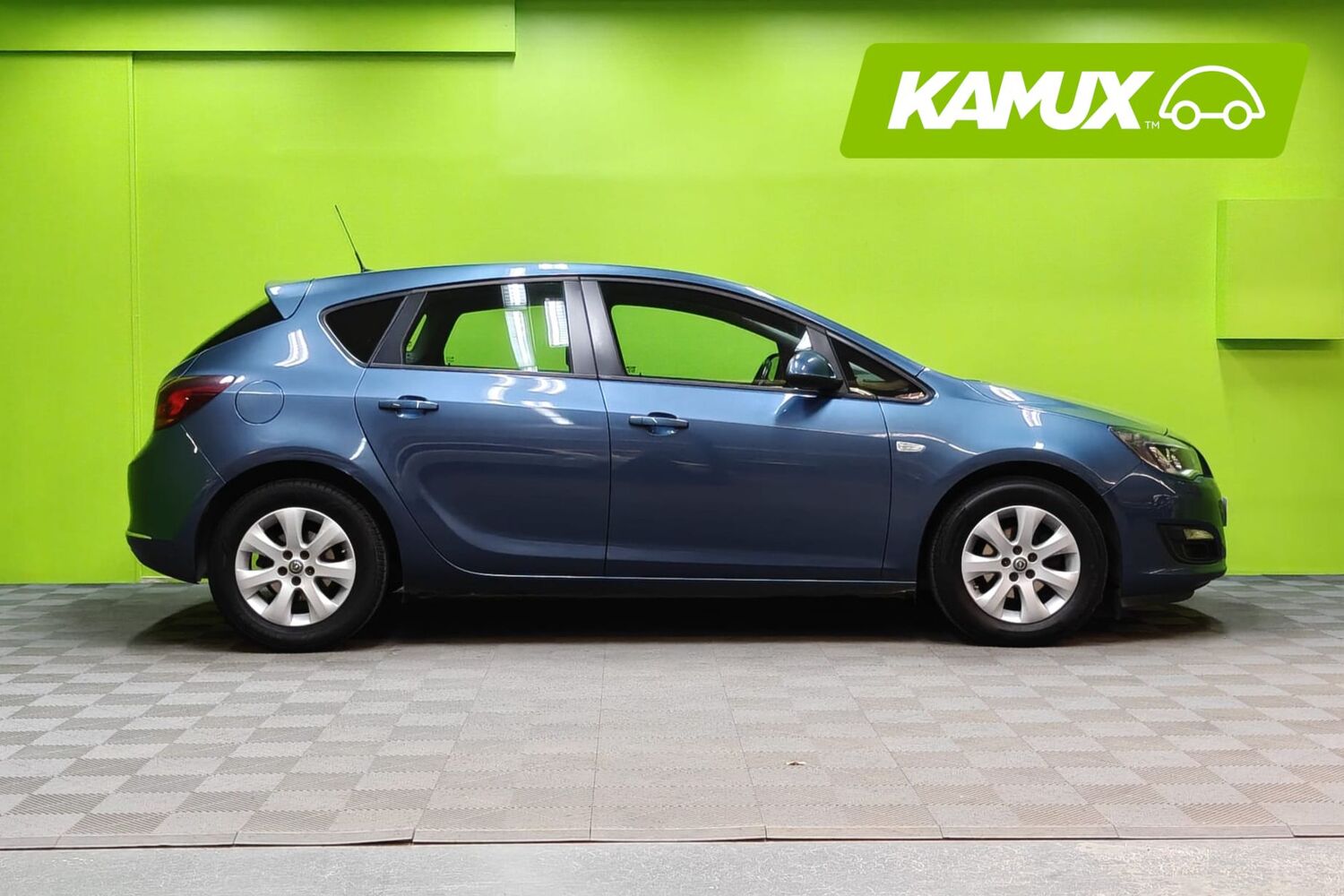 Opel Astra vaihtoauto